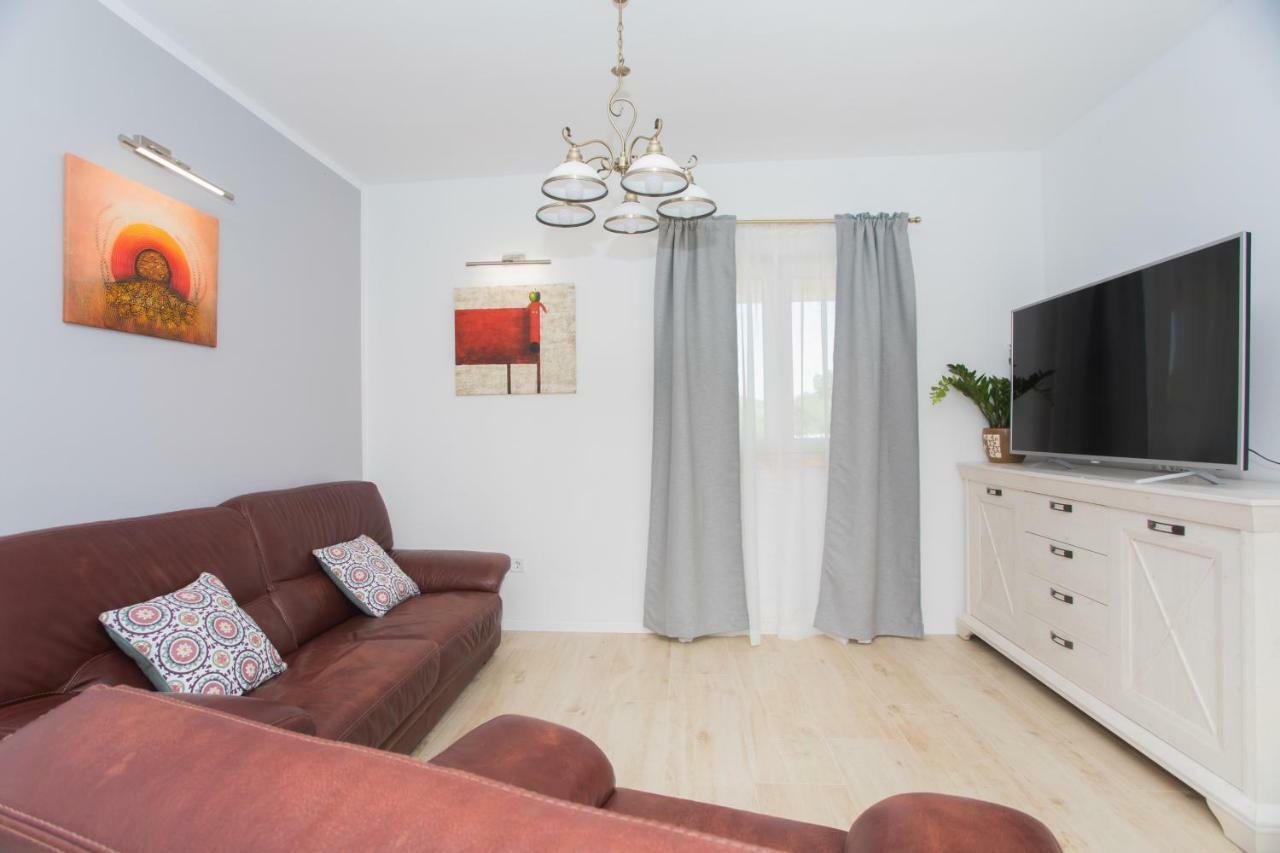 Apartman Slavice Шибеник Экстерьер фото